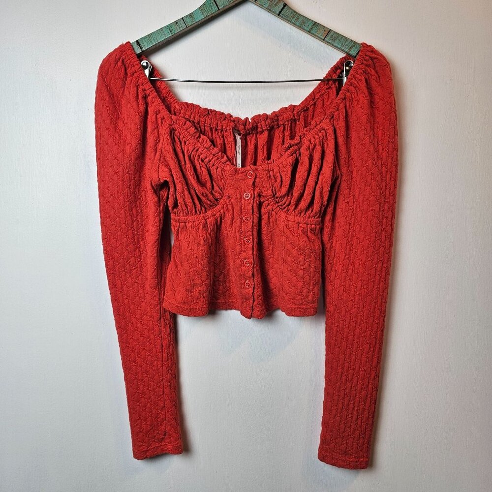 Free People Ladybug Crispy Red Long Sleeve Button-up Crop Top, Sz M - Picture 2 of 8